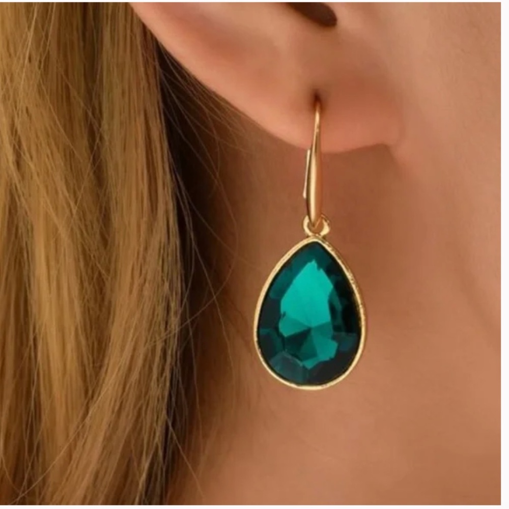 ❤️ FREE Rain Drop Tear Green Hipster Chic Glam Classy Elegant Party Art Earrings